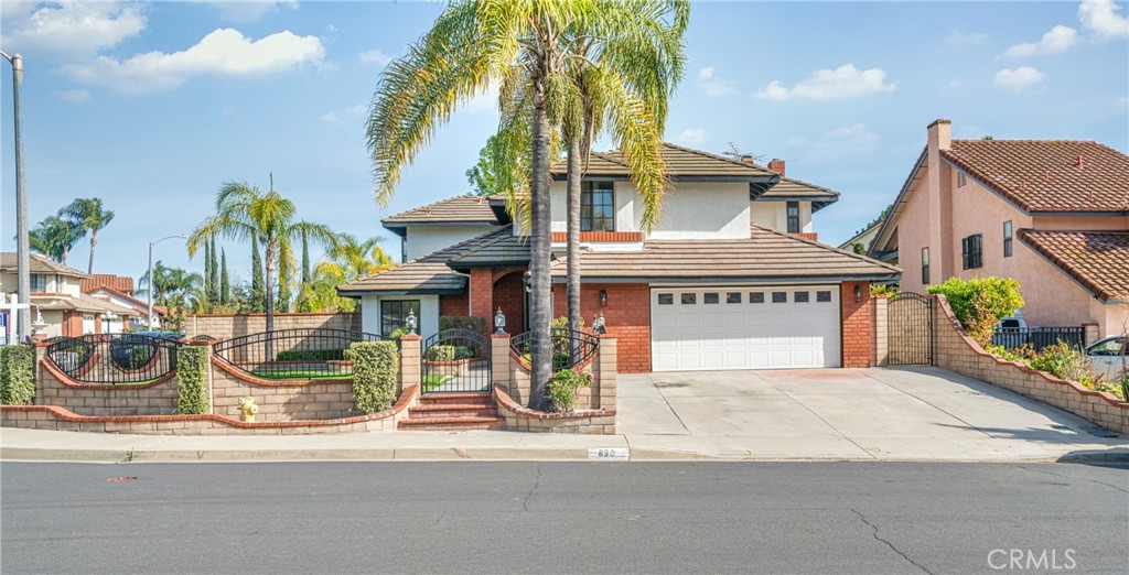 890 San Nicholas Drive Property Photo