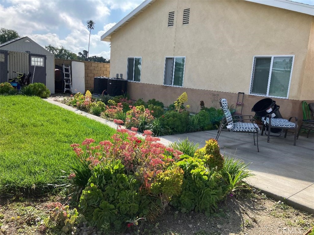 17548 Court Street Property Photo 10