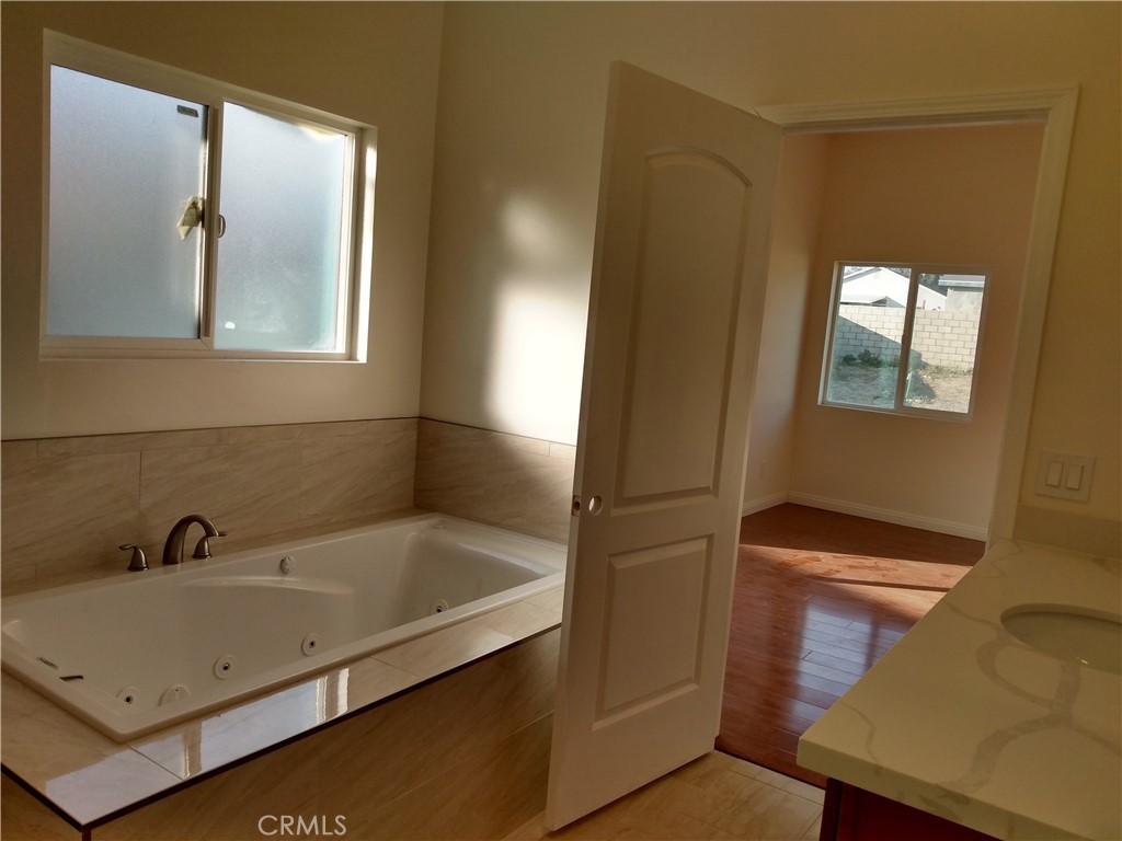 17548 Court Street Property Photo 57