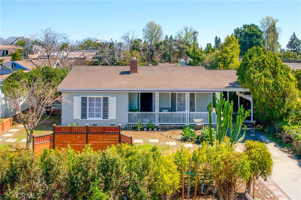 5234 Golden West Avenue Property Photo