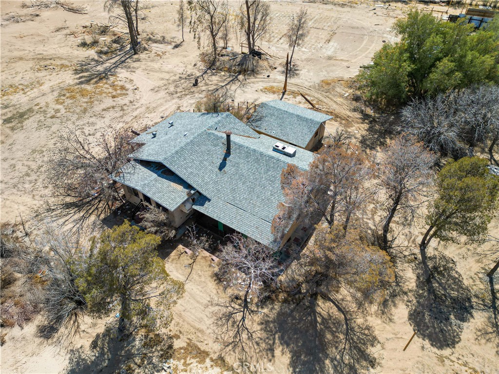 45200 Camelot Drive Property Photo