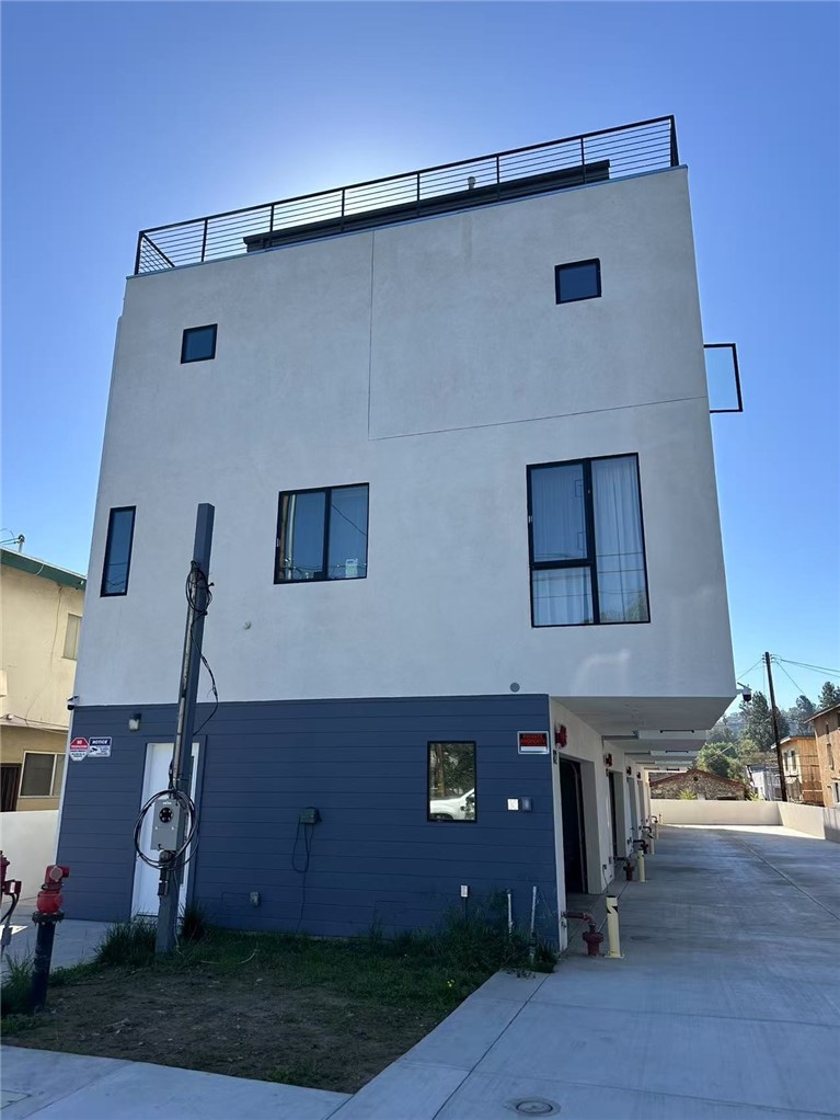 814 Chestnut Avenue Property Photo