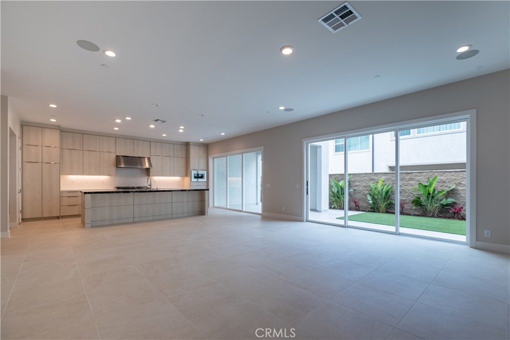 121 Mulberry Property Photo 3