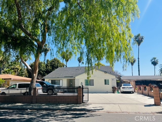2384 Geneva Street Property Photo