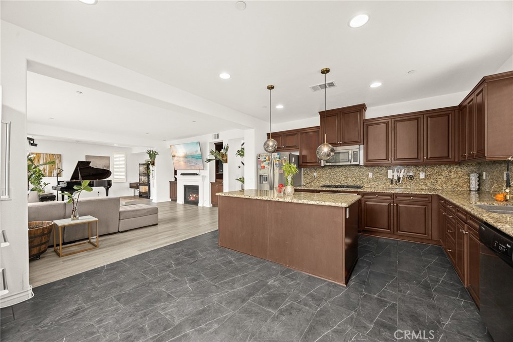 13229 Lima Drive Property Photo 18