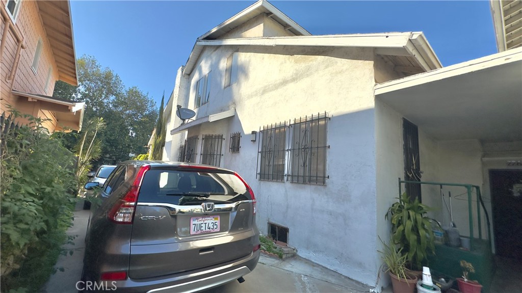 226 N Rampart Boulevard Property Photo 7