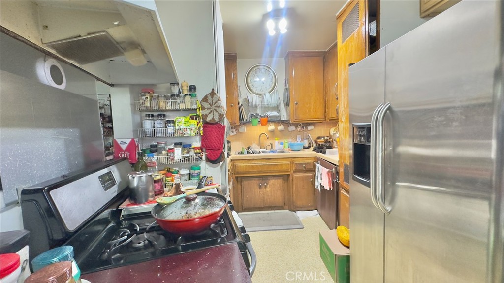 226 N Rampart Boulevard Property Photo 11