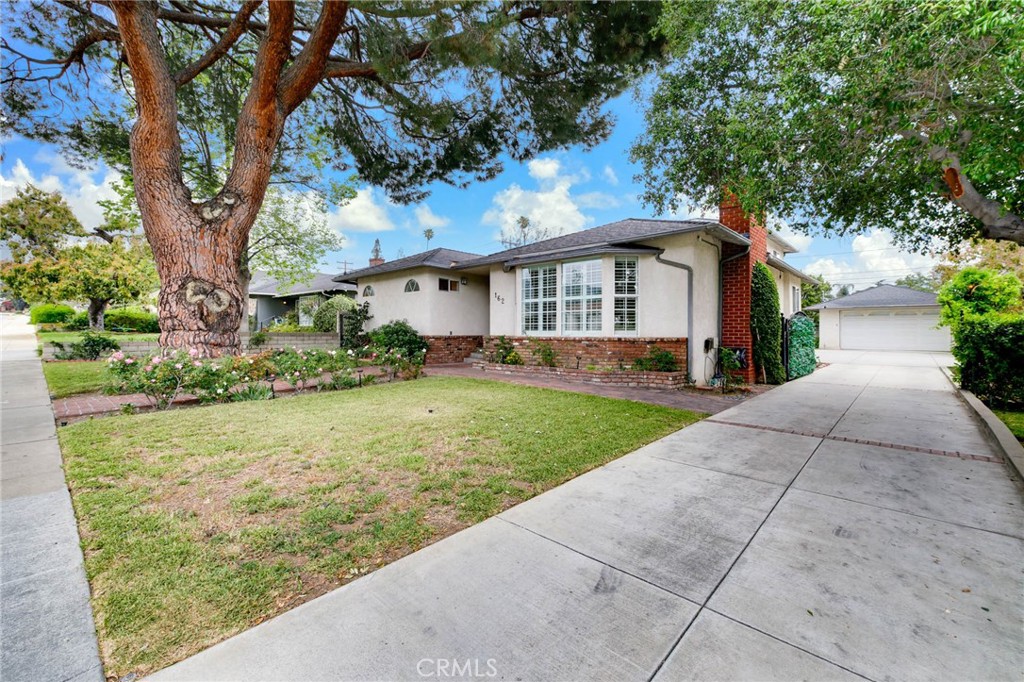 162 Acacia Avenue Property Photo 1