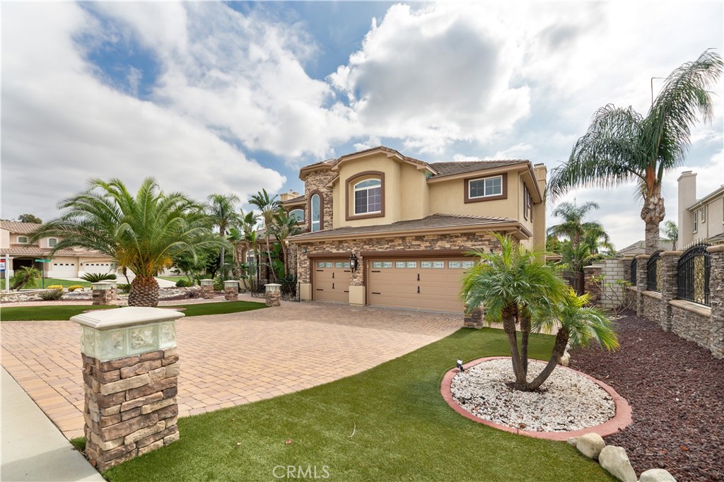 13159 Norcia Drive Property Photo 3