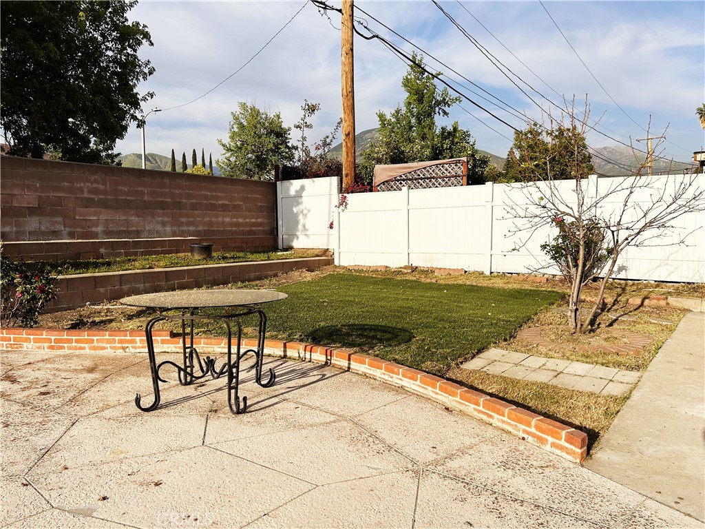 25850 Avalon Avenue Property Photo 18