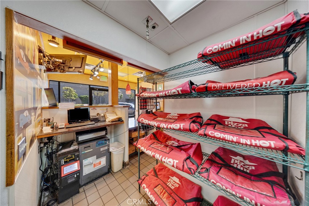 12207 Hawthorne Boulevard Property Photo 7