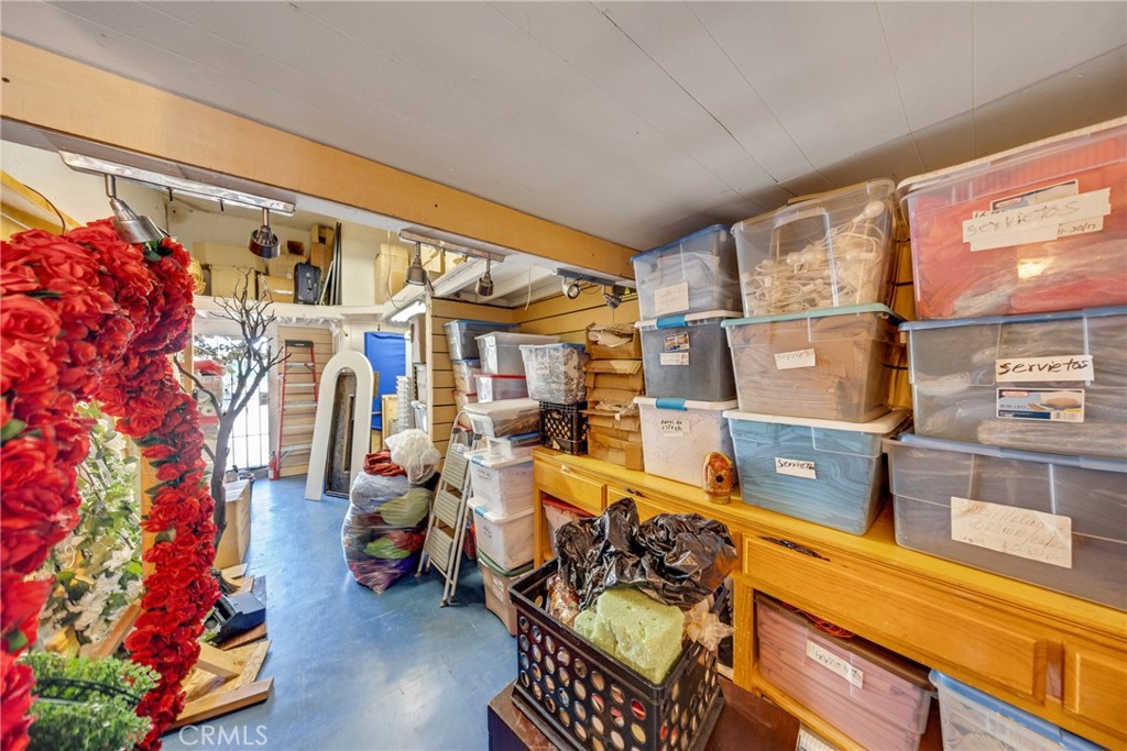 12207 Hawthorne Boulevard Property Photo 28