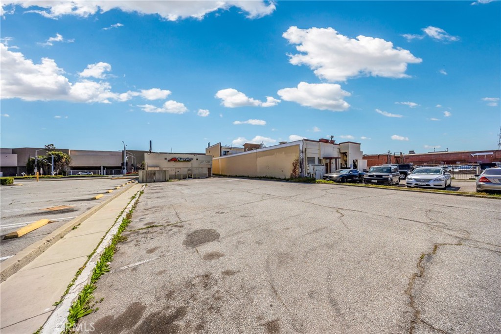 12207 Hawthorne Boulevard Property Photo 33