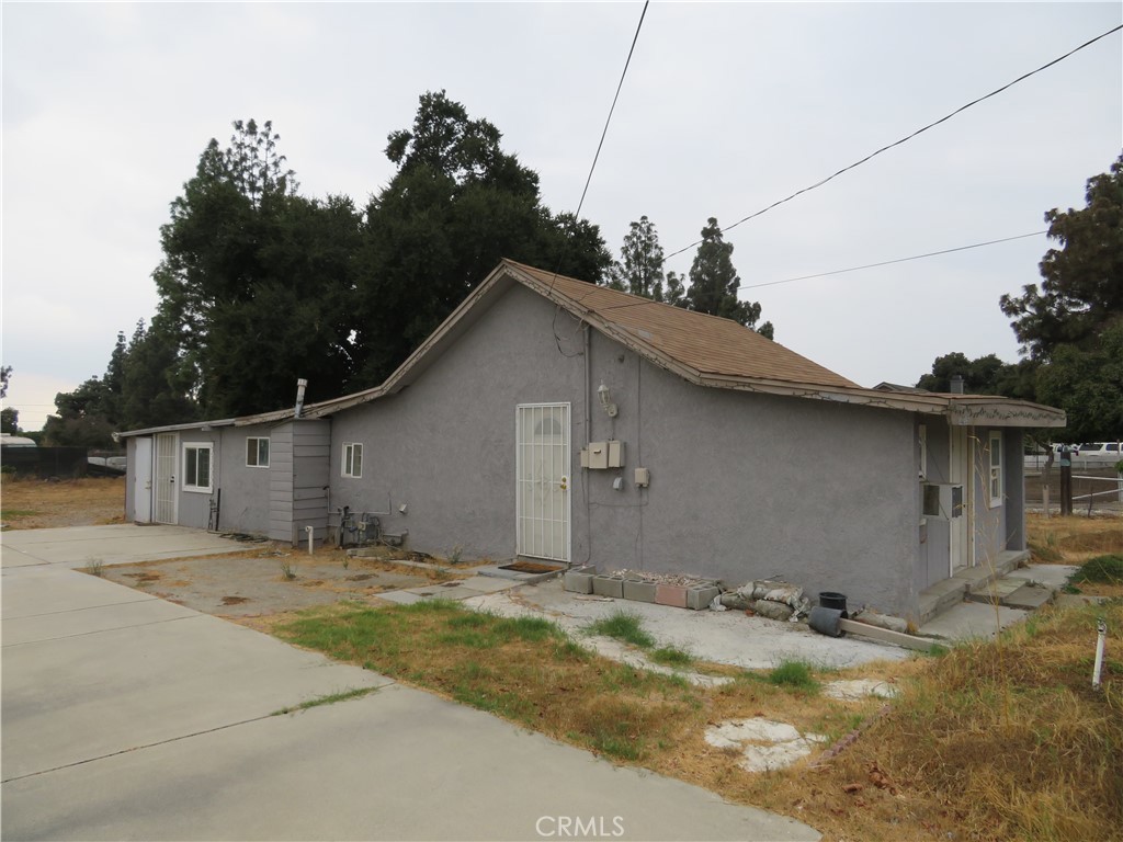 10215 25th Street Property Photo 2