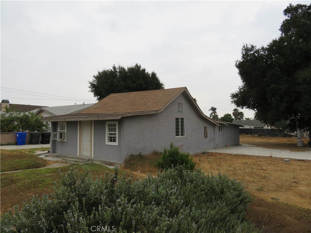 10215 25th Street Property Photo 3