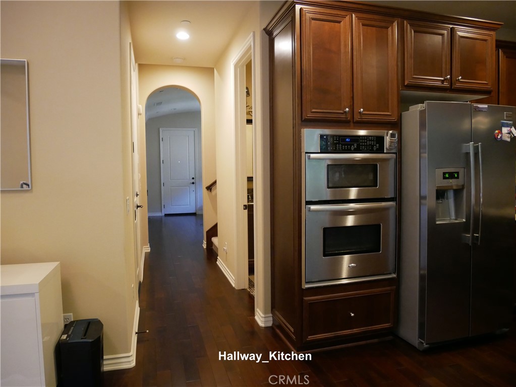 726 W Huntington Drive B Property Photo 18