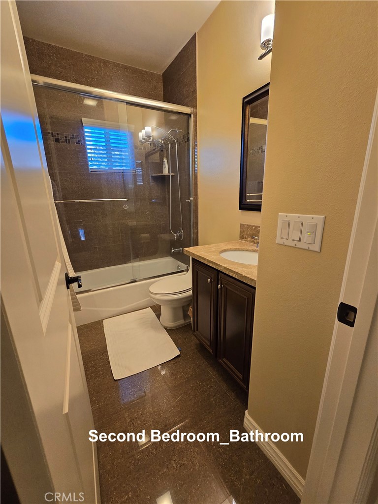 726 W Huntington Drive B Property Photo 59