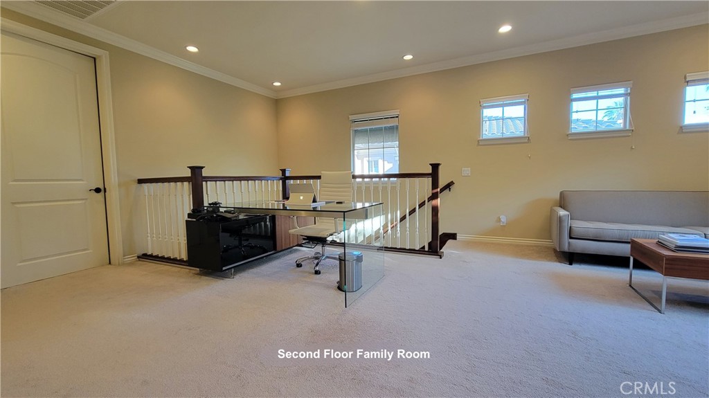 726 W Huntington Drive B Property Photo 65