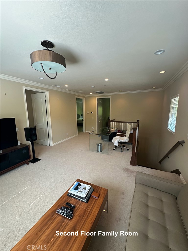 726 W Huntington Drive B Property Photo 66