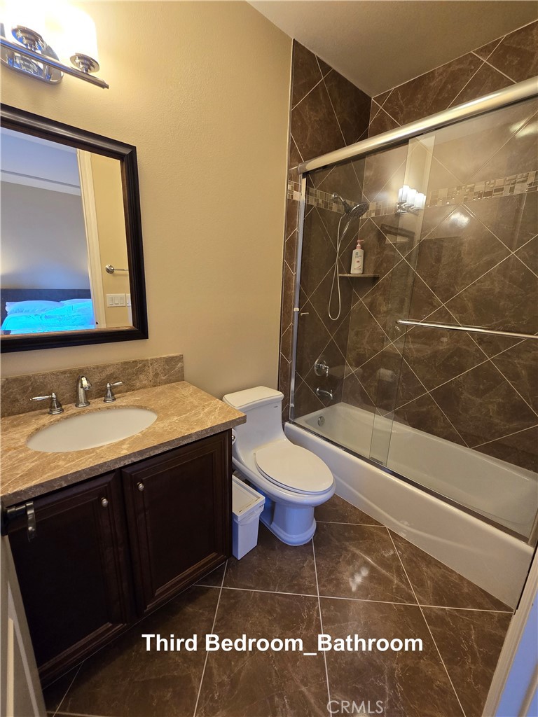 726 W Huntington Drive B Property Photo 69