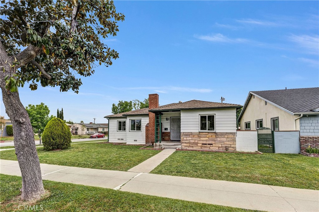 1600 S Vega Street Property Photo