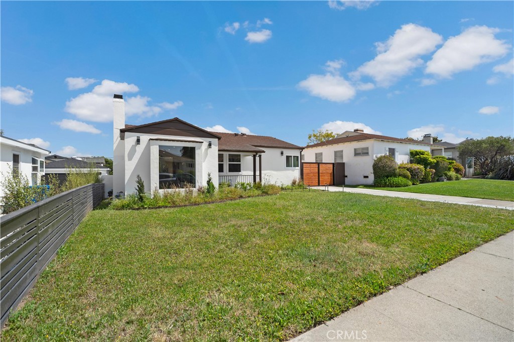 8112 Airlane Avenue Property Photo 1