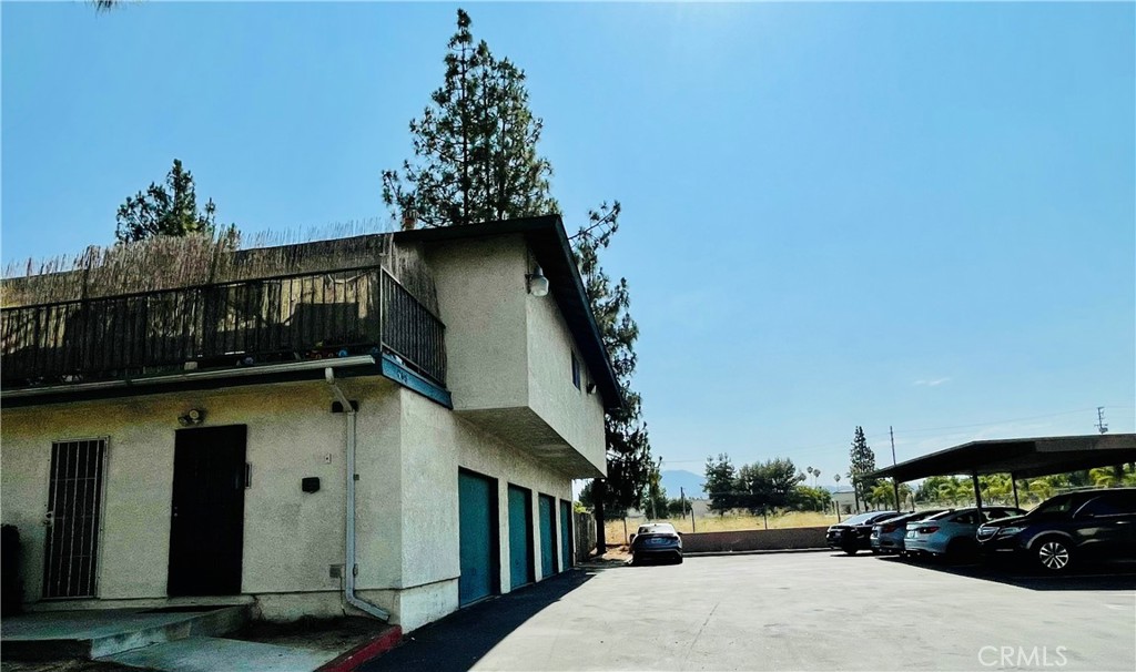 610 E Lugonia Avenue 4 Property Photo 2