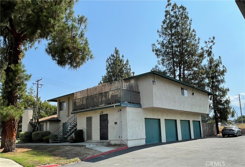 610 E Lugonia Avenue 4 Property Photo 4