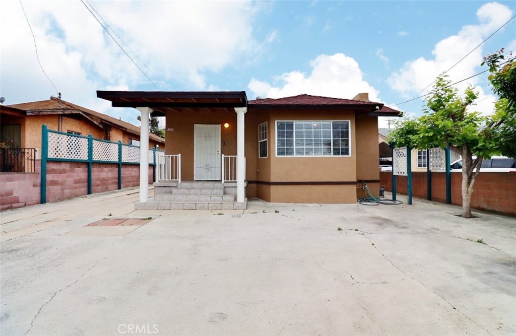 2615 Strathmore Ave Property Photo 1