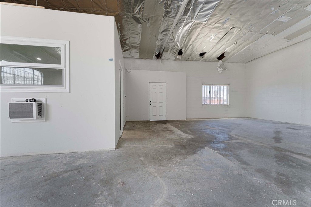 15626 S Main Street Property Photo 18