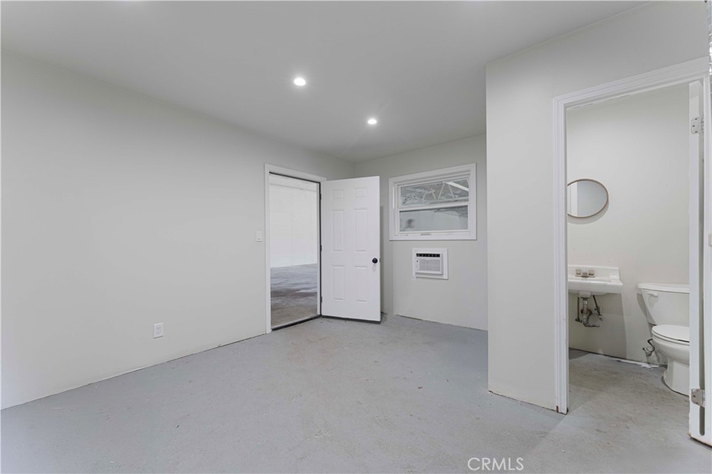15626 S Main Street Property Photo 20
