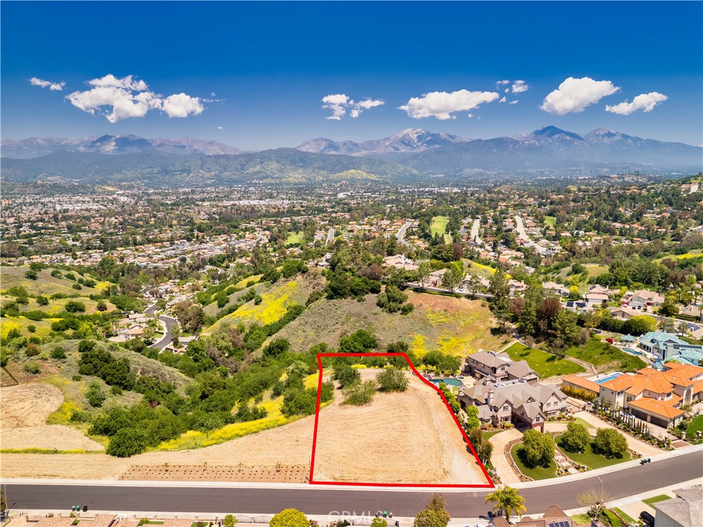 1545 Calle Cristina Property Photo 8