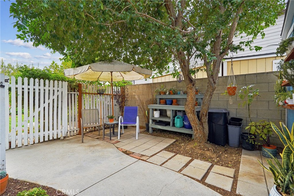 13870 Cobblestone Court Property Photo 5