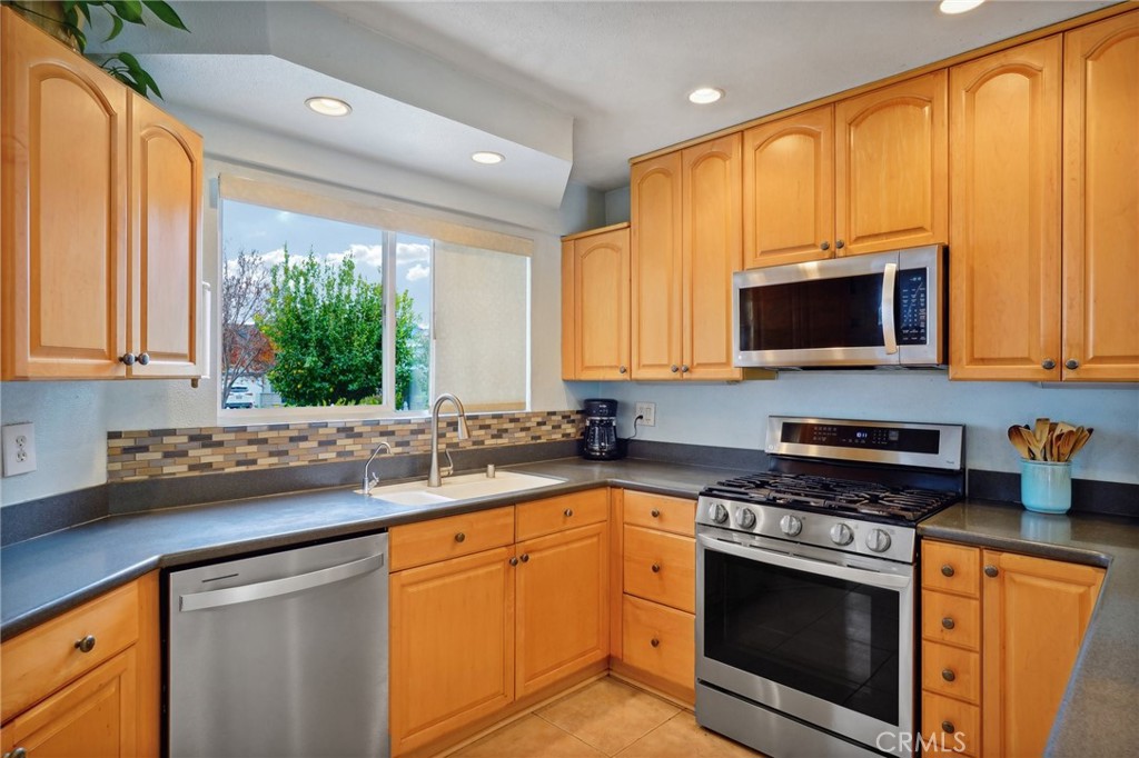 13870 Cobblestone Court Property Photo 12