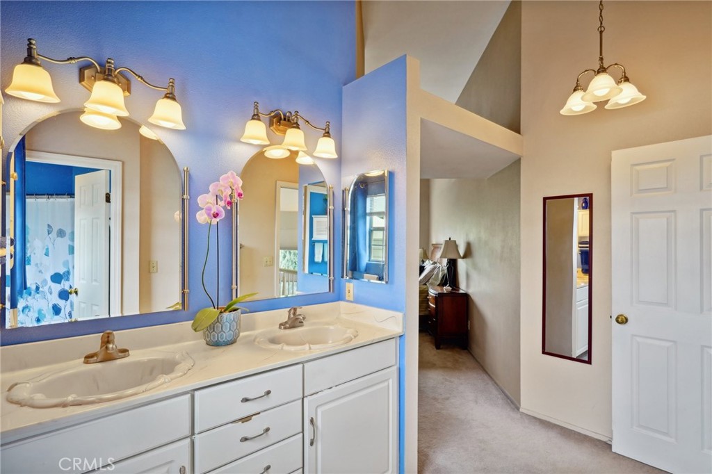 13870 Cobblestone Court Property Photo 26