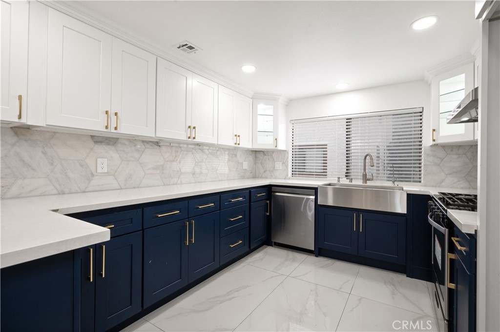 8535 Village Lane Property Photo 1