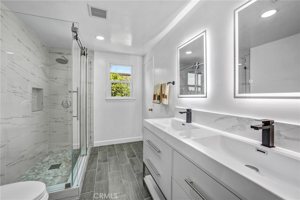 1122 Prospect Avenue Property Photo 7