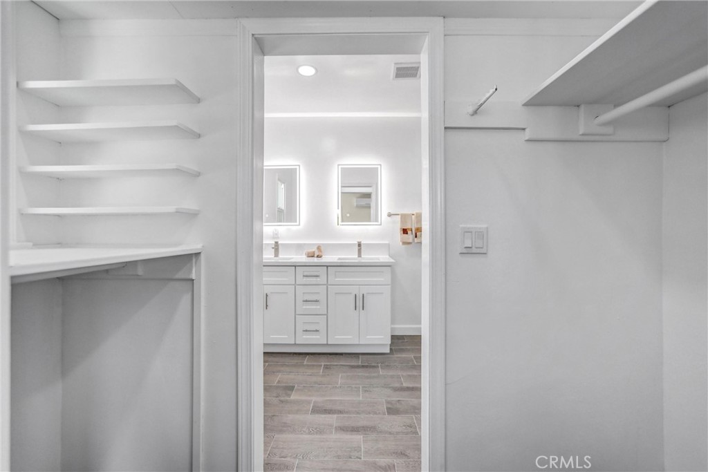 1122 Prospect Avenue Property Photo 12