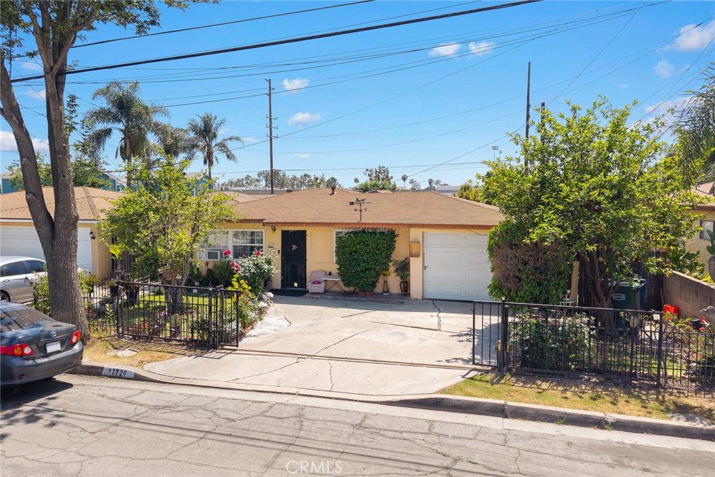 12718 Shreve Road Property Photo 1