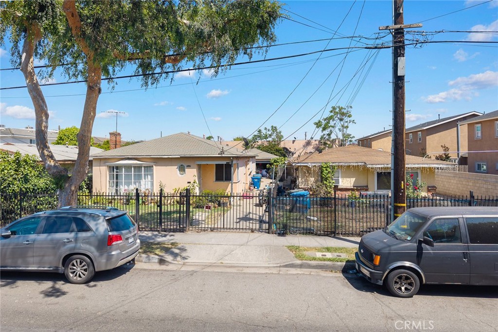 932 S Montebello Boulevard Property Photo 1