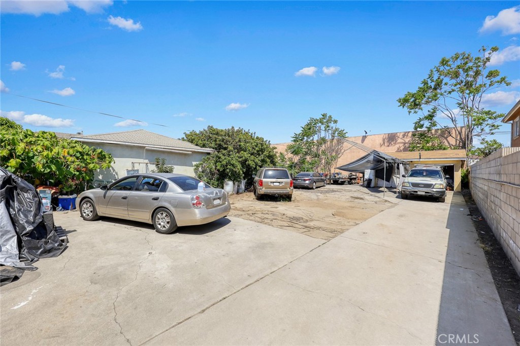 932 S Montebello Boulevard Property Photo 7