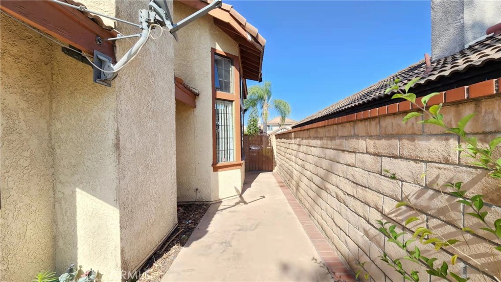 7240 Meadowlark Place Property Photo 9