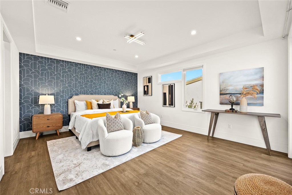 125 California Street B Property Photo 15