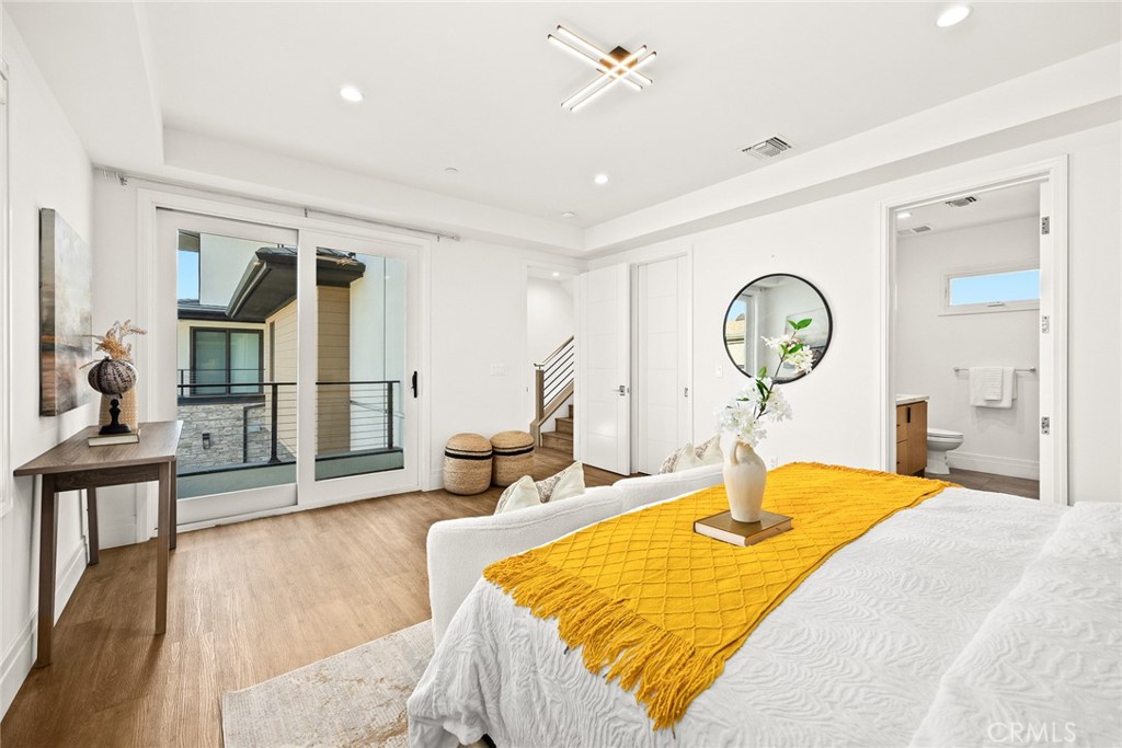 125 California Street B Property Photo 19