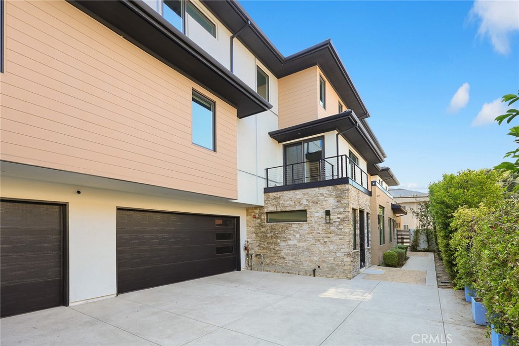 125 California Street B Property Photo 29