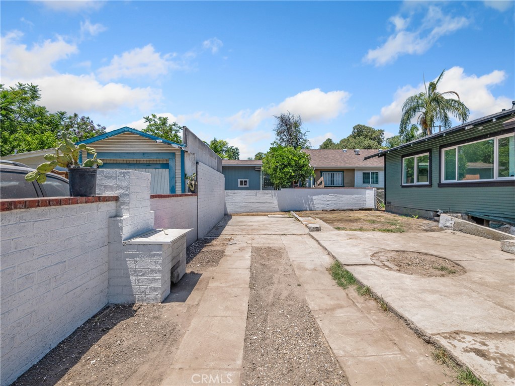 257 W 11th Street Property Photo 6