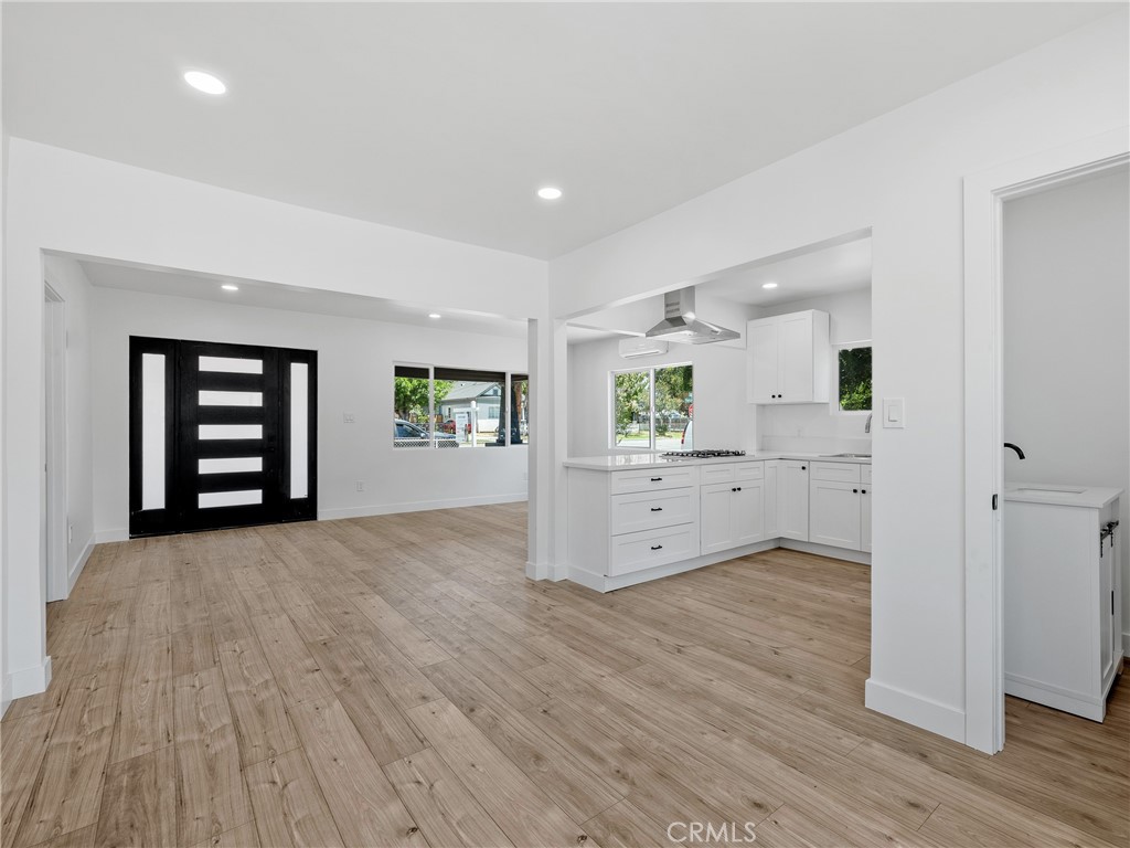 257 W 11th Street Property Photo 12