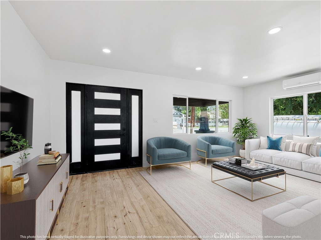 257 W 11th Street Property Photo 13