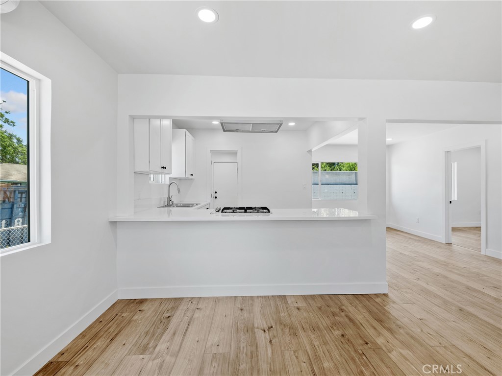 257 W 11th Street Property Photo 30