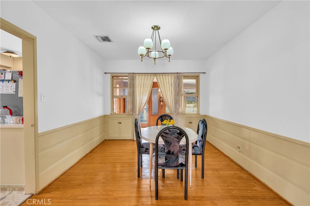 2121 Westminster Ave Property Photo 4